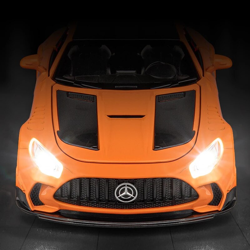 Miniatura de Carro esportivo Mercedes Benz GT Black Series - escala 1:24 em Metal com LED e Som e Fricção