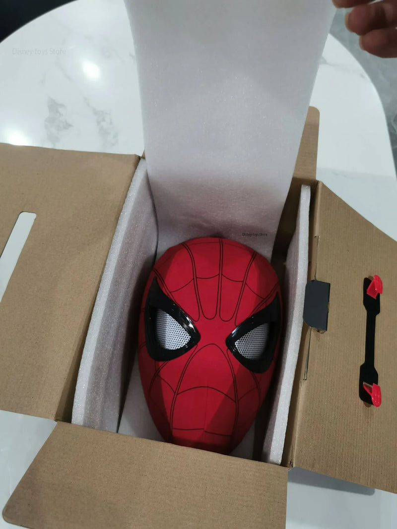 Máscara do Homem-Aranha Vingadores com Olhos Móveis - Máscara Eletrônica  Modelo para Adultos e Crianças