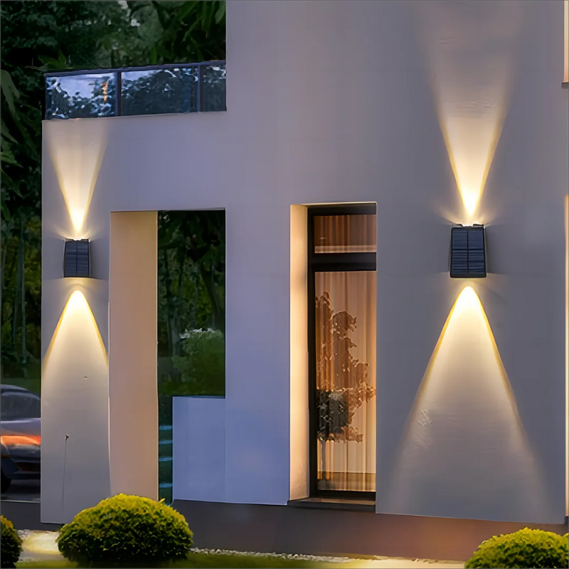 Luminária de Parede Externa Solar DUPLO FEIXE - para Quintal Jardim Iluminação Decorativa à Prova d'Água