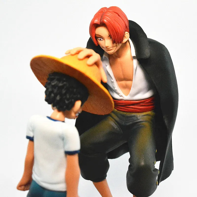 Boneco de Coleção Shanks, Luffy com Chapéu de Palha - de 18cm do One Piece - Rei dos Piratas